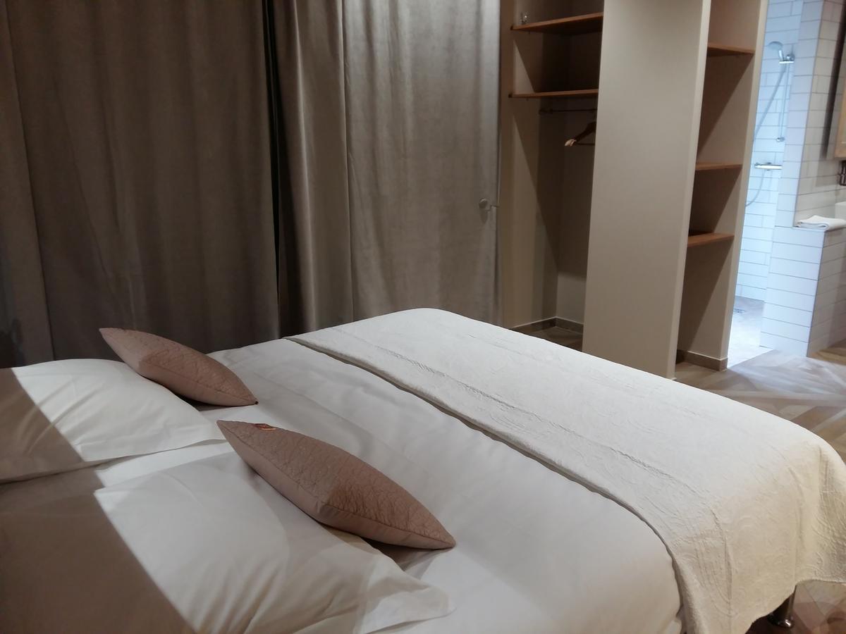 What Else Hotel Saint-Vulbas Buitenkant foto