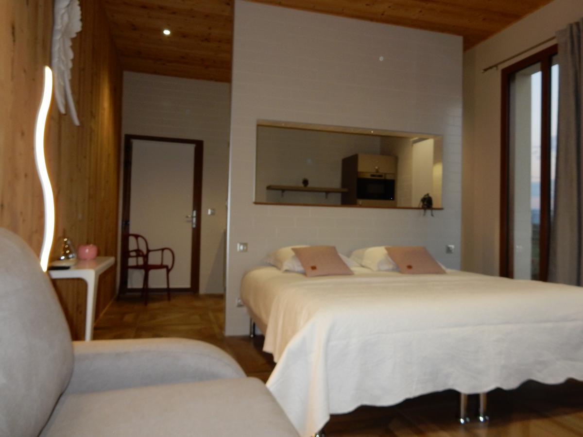 What Else Hotel Saint-Vulbas Buitenkant foto